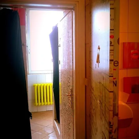 Crane Hostel Warsaw