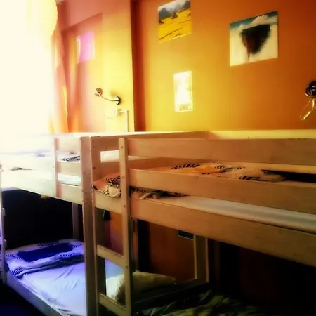 Crane Hostel *